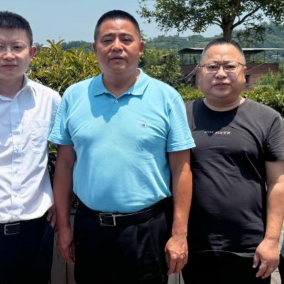 重庆港完成市级选派驻村第一书记轮换交接工作