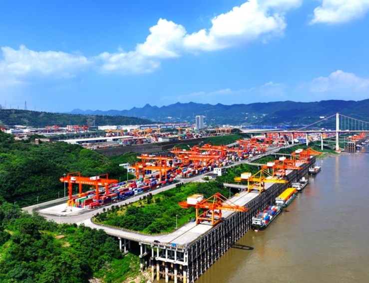2025重庆ESG先锋企业寻访｜重庆港：强化ESG体系建设，构建绿色生态港口