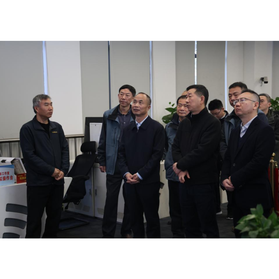 广安市委副书记陈伟一行到果园集装箱公司考察交流