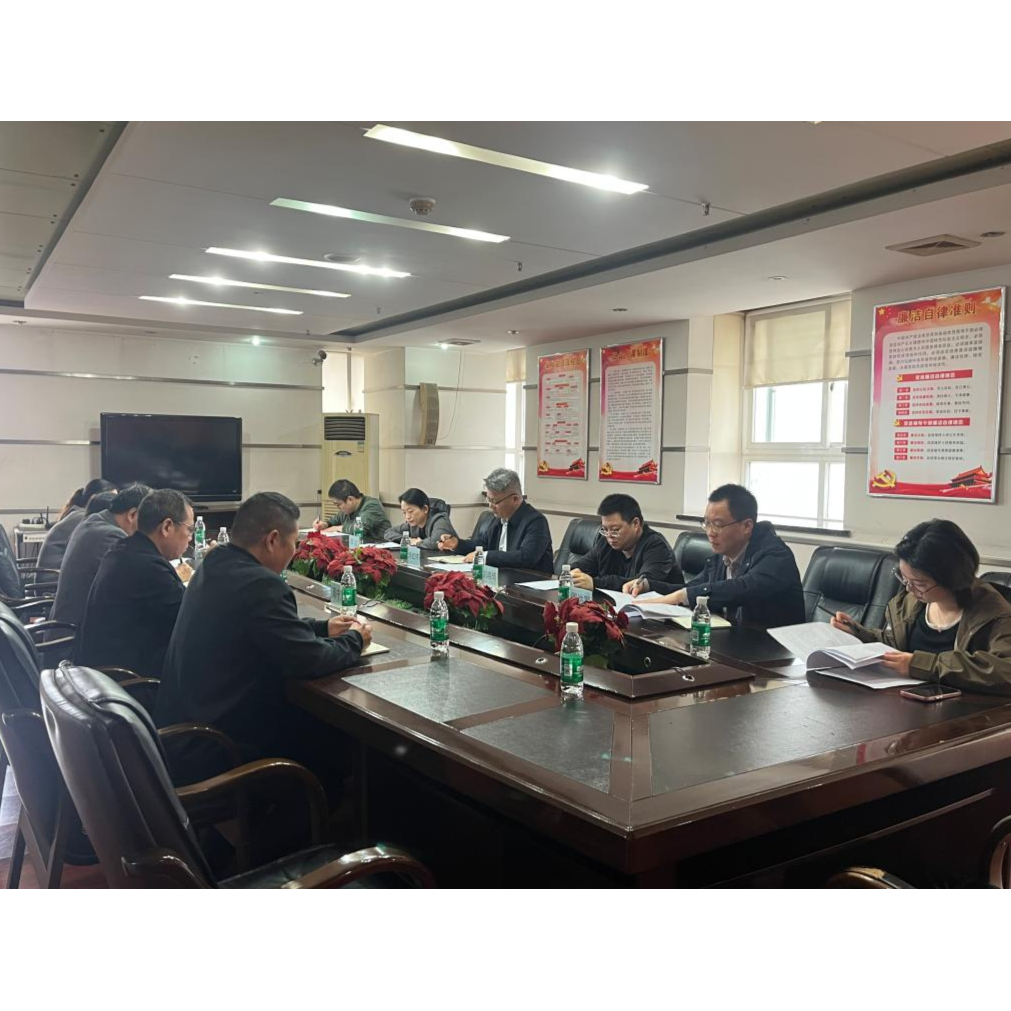 刘红伟一行到客运总站调研指导工作